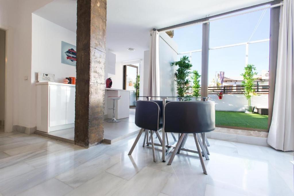 Aticos Magdalena Appartement Sevilla Buitenkant foto